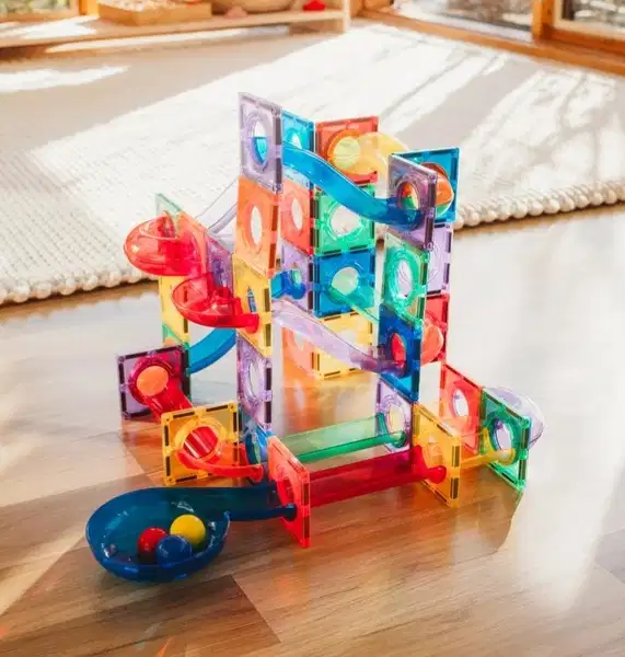STEM building toy
